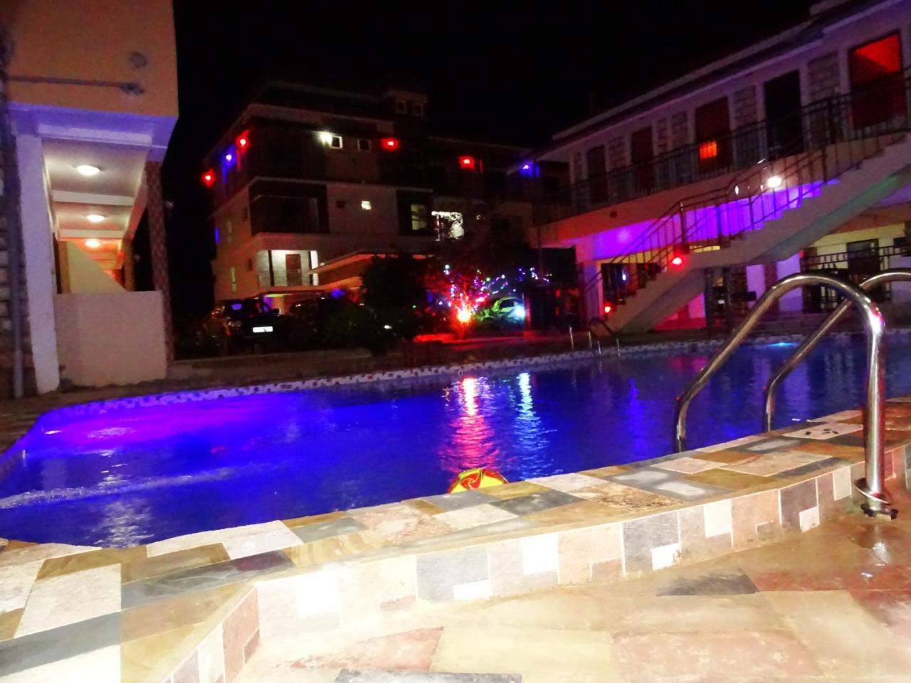 Diplomat Diani Beach Resort Dış mekan fotoğraf