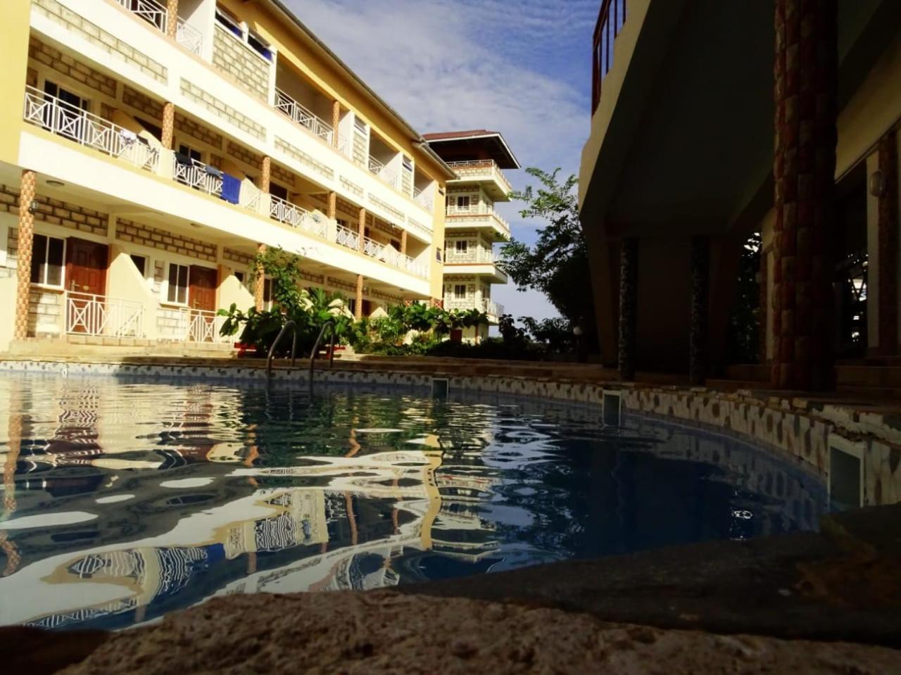 Diplomat Diani Beach Resort Dış mekan fotoğraf