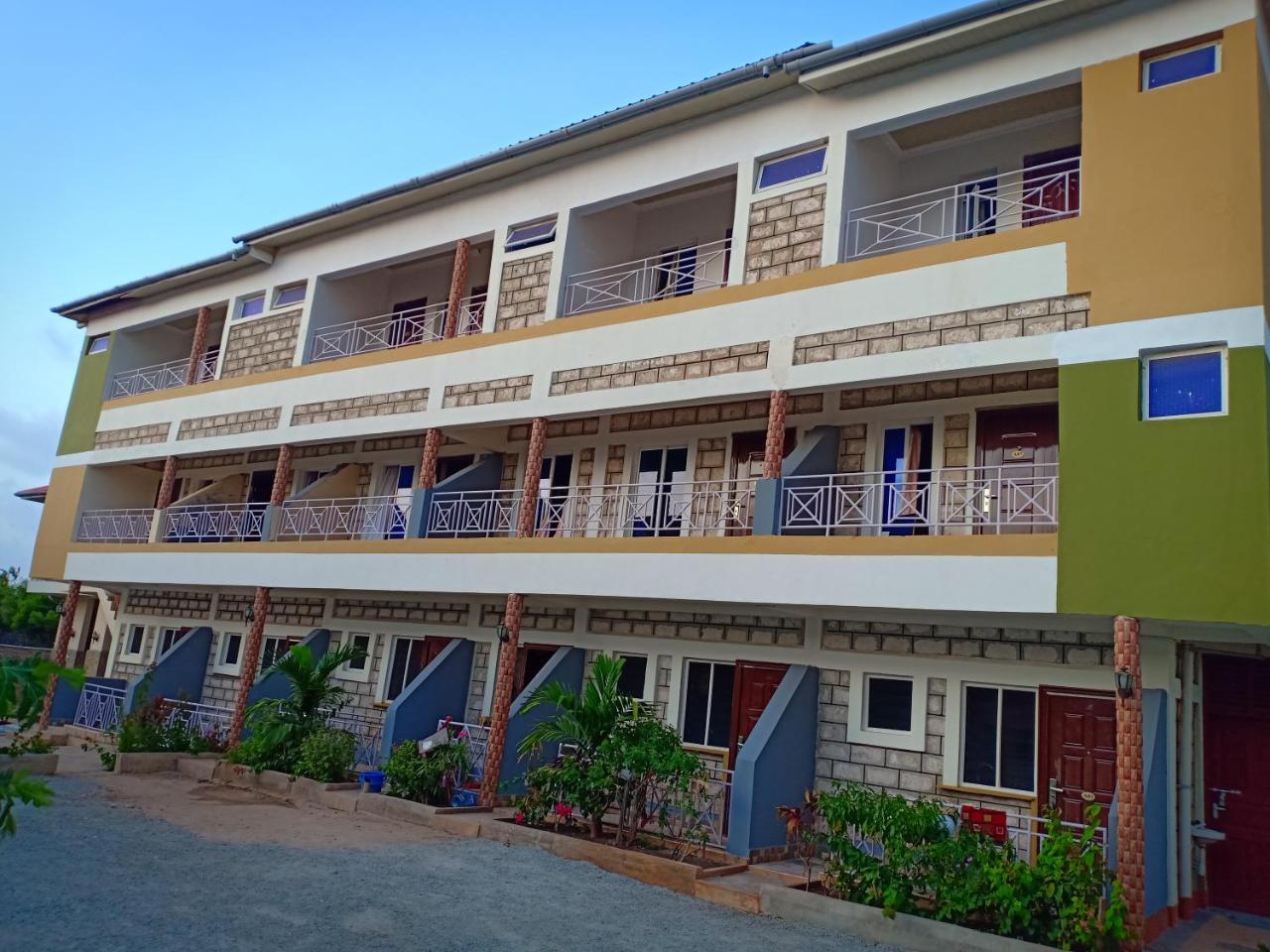 Diplomat Diani Beach Resort Dış mekan fotoğraf